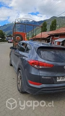 Vendo Hyundai Tucson prenda sin multas
