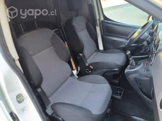 Citroën Berlingo 2018 1.6 Petrolero (CONVERSABLE)