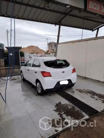 Chevrolet onix 2018