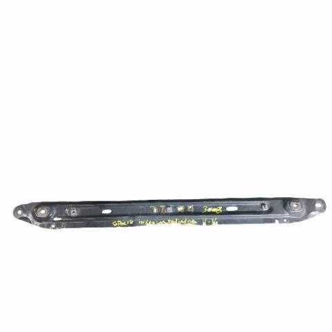 15887 soporte inferior de radiador peugeot 3008 11