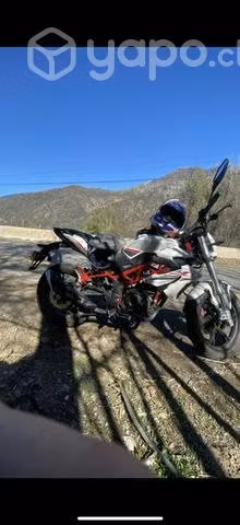 Benelli tnt 150i 2022