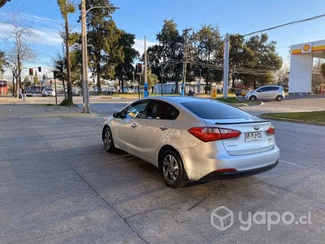 Kia motors cerato 2014