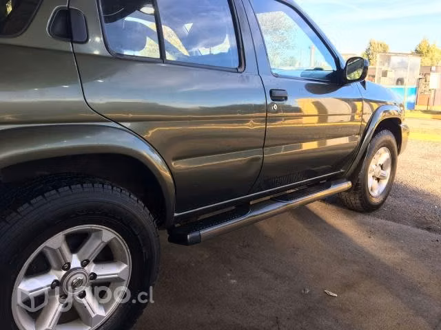 Nissan pathfinder 2006