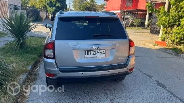 Jeep compass 4x2 AT - Imagen 2