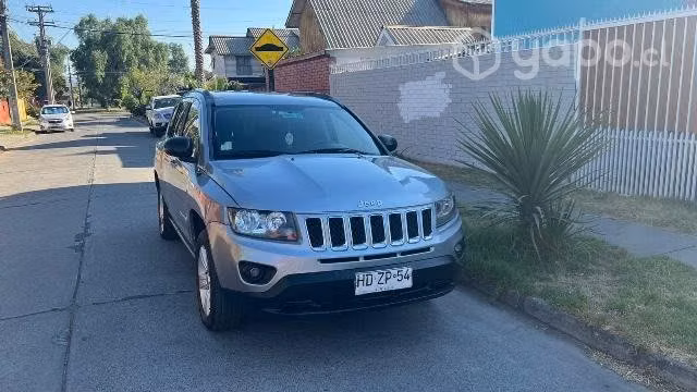 Jeep compass 4x2 AT