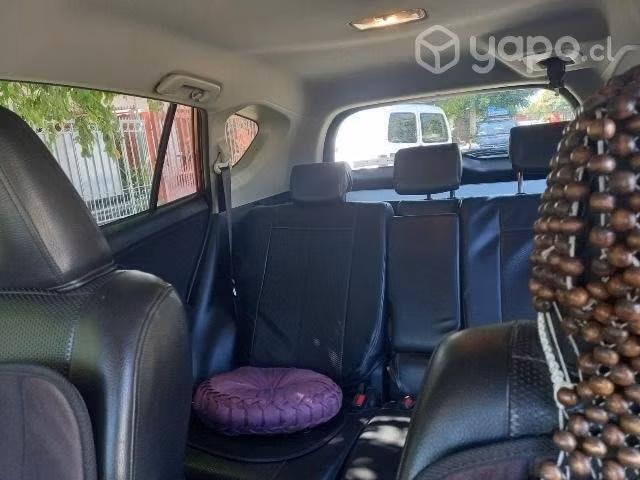 Se vende camioneta RAV4, año 2018 - Imagen 3
