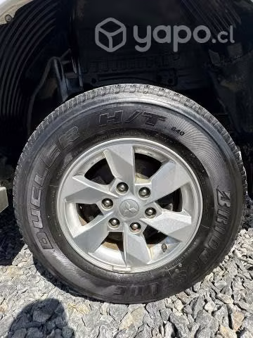 Camioneta Mitsubishi L200 work 2021 cr 2.4