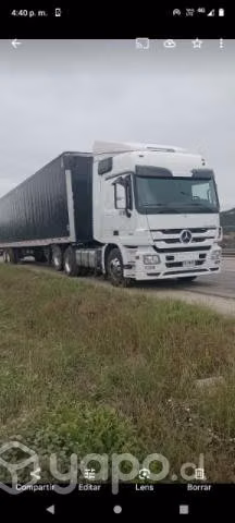 Se vende Mercedes Benz año 2010