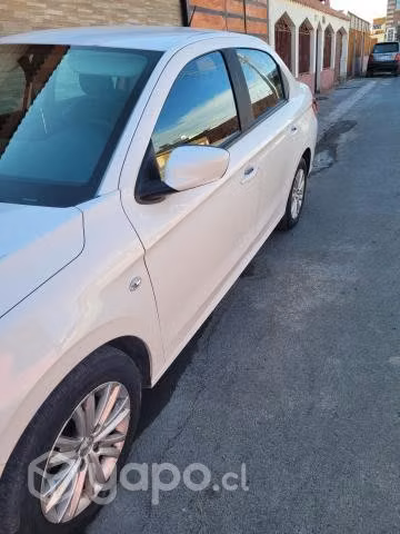 Peugeot 301 2019