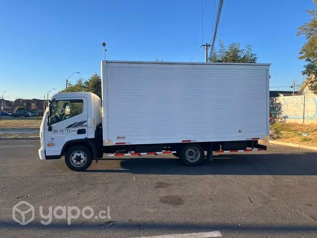 Hyundai mighty ex6. 2022