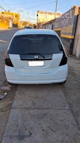 Vendo Honda Fit año 2006