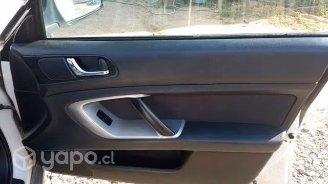 Automóvil Subaru 4x4 outback conversable