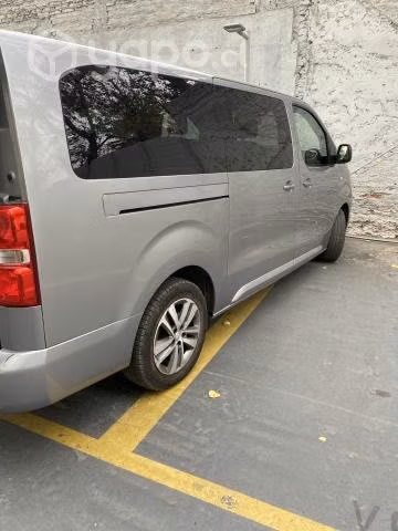 Vendo Peugeot Traveller 2023