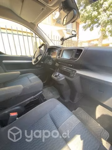 Vendo Peugeot Traveller 2023