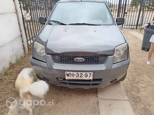 Se vende Ford ecosport con detalle termostato