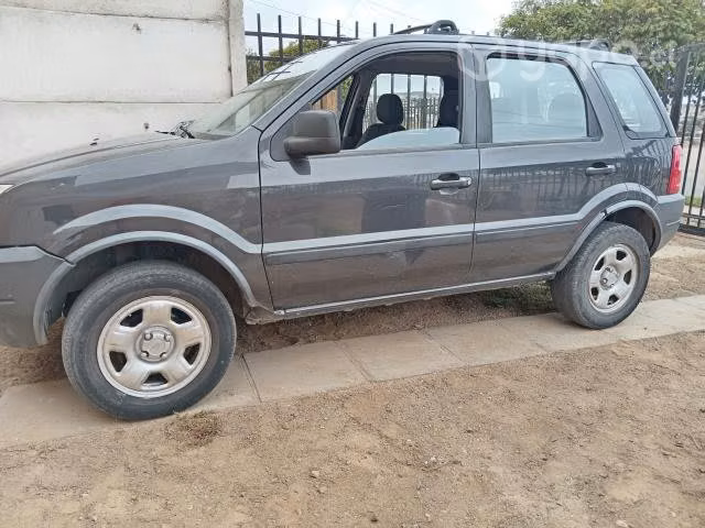 Se vende Ford ecosport con detalle termostato