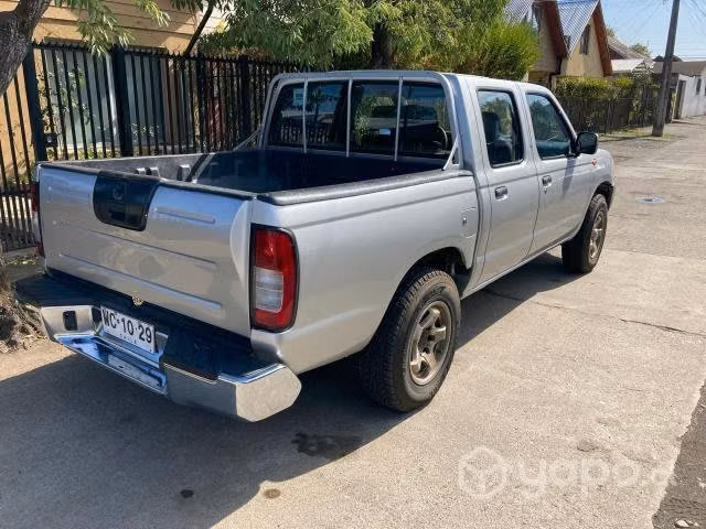 Nissan d22 2002