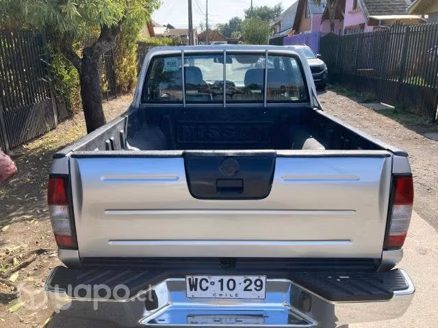Nissan d22 2002