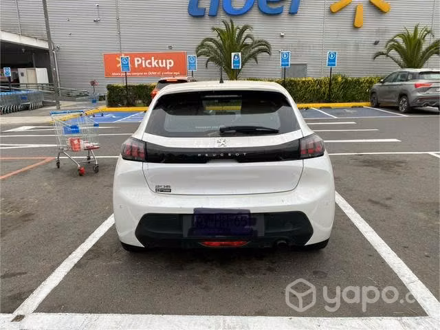 Vende Auto Peugeot 208