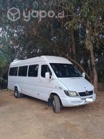 Vendo Mercedes Benz sprinter 413