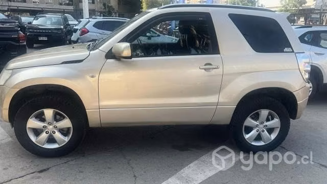 Vendo Suzuki Grand Vitara 4x4 y con winche