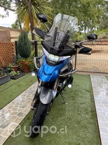 Vendo mi moto