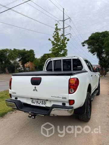 Mitsubishi l200 2014 4x4 diesel impecable - Imagen 3