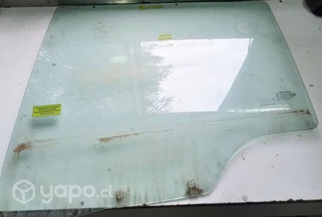 Vidrio Puerta Trasera Izquierda Ssangyong