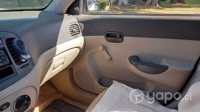 Hyundai accent 2007 - Imagen 4