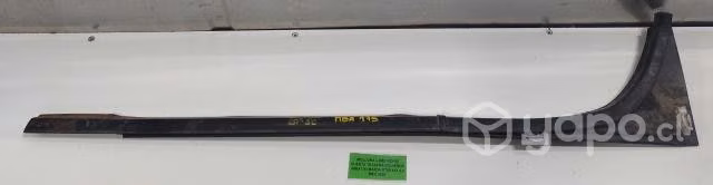 Moldura LameVidrio Pta tras izq (MBA175) BT50 2020