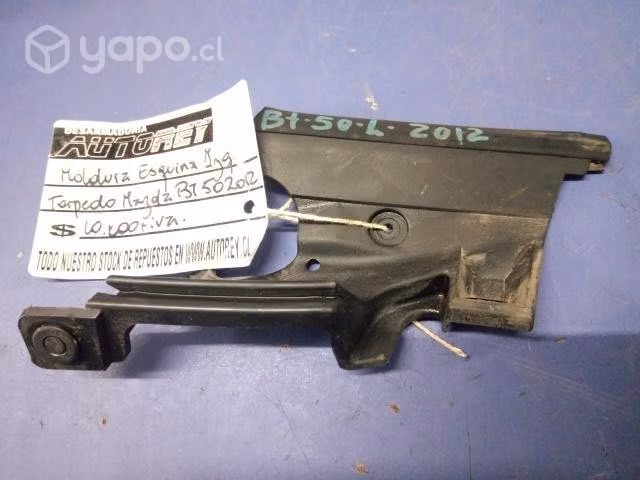 Moldura esquinera rejilla torpedo izq Mazda BT50