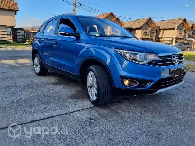Suv familiar faw r7 excelente estado unico dueño