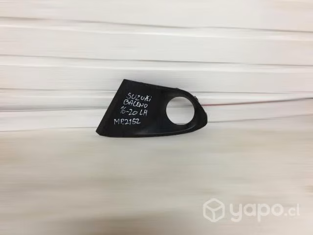 Tapa de neblinero lh suzuki baleno 2016-2020