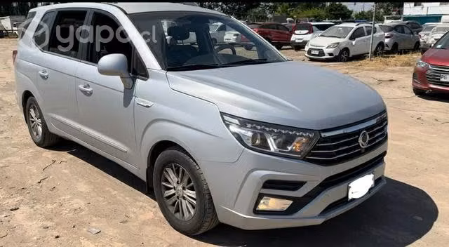 Ssangyong Stavic 2019