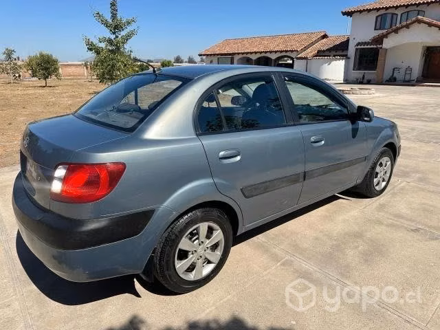 Oportunidad venta auto Kia precio conversable