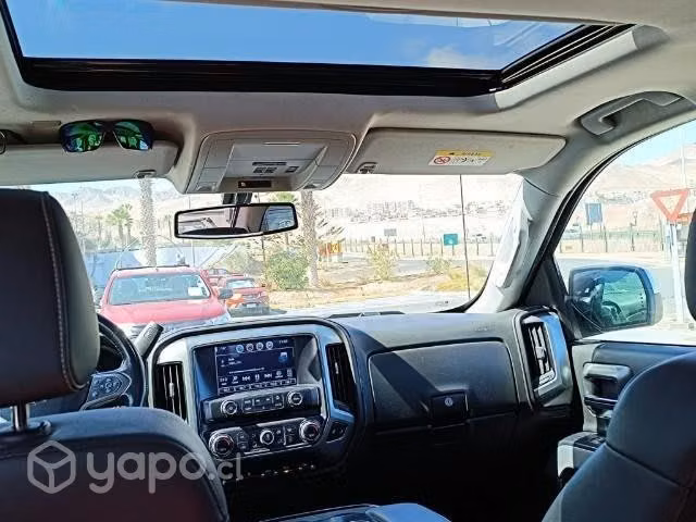 Vendo silverado 4x4 2019 auto.
