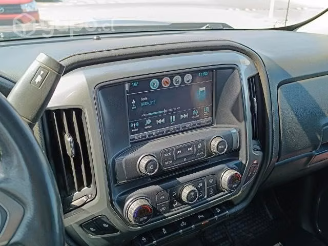Vendo silverado 4x4 2019 auto.