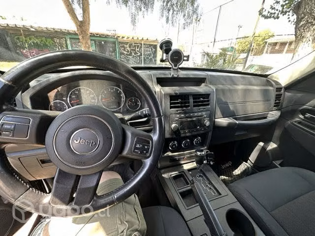 Jeep Liberty 2012 - Imagen 6