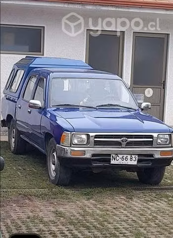 Camioneta Toyota Hilux