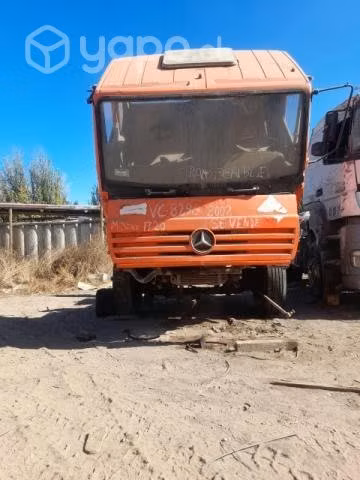 Caja Camión Mercedes Benz. Modelo 1720, Año 2002