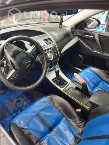 Se vende MAZDA MAZDA3 2011