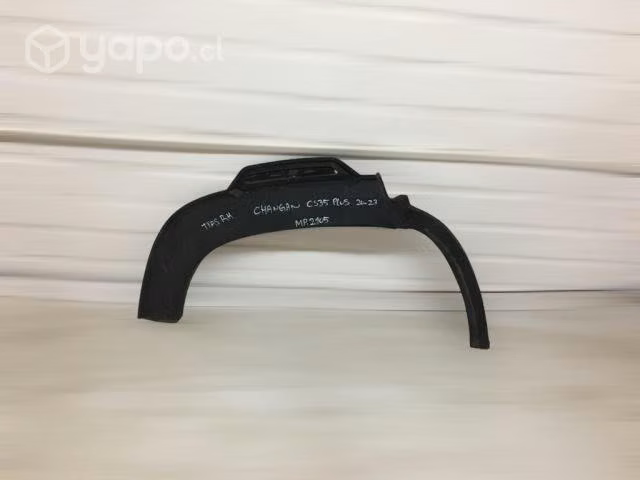 Moldura trasera rh changan cs35 plus 2020-2023