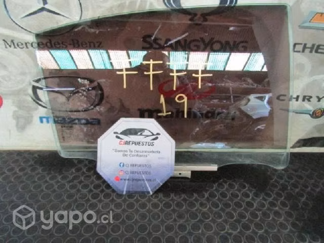 Ffff19 vidrio trasero derecho suzuki ciaz 2017