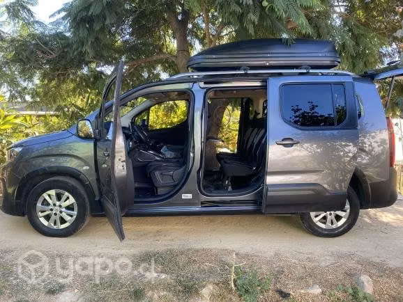Vendo Peugeot Nvo 2021, excelente camioneta