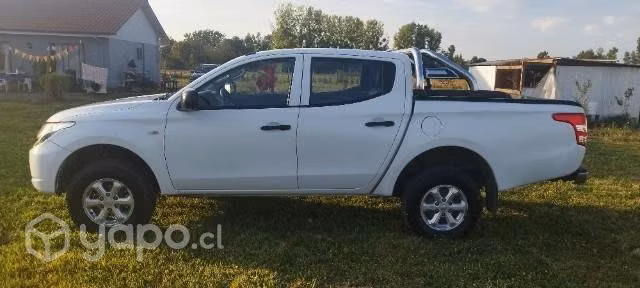 Mitsubishi L200 llegar y trabajar exelente