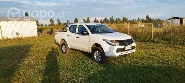 Mitsubishi L200 llegar y trabajar exelente