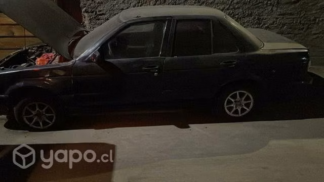 Auto nissan v16 1996 tapa roja