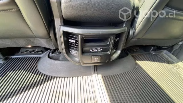 Dodge ram5.7 2021