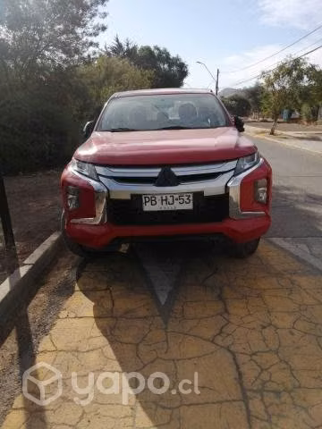Mitsubishi l200 2021