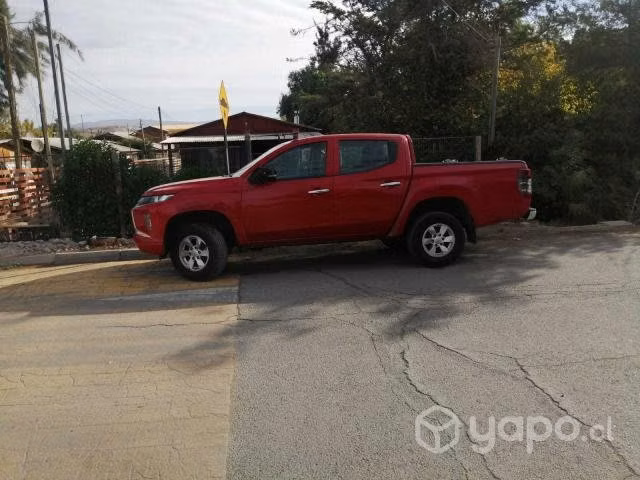 Mitsubishi l200 2021